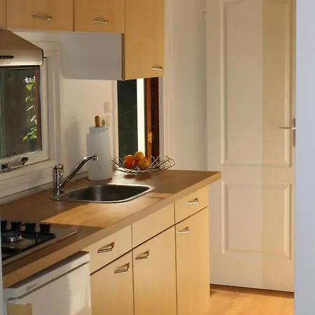 Sfeervol In Bosrijke Omgeving Chalet *