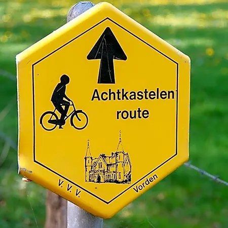 Chalé Sfeervol In Bosrijke Omgeving